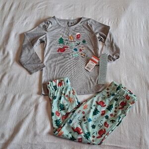 Cat & Jack girls XS 4/5 Holiday pajama set, New